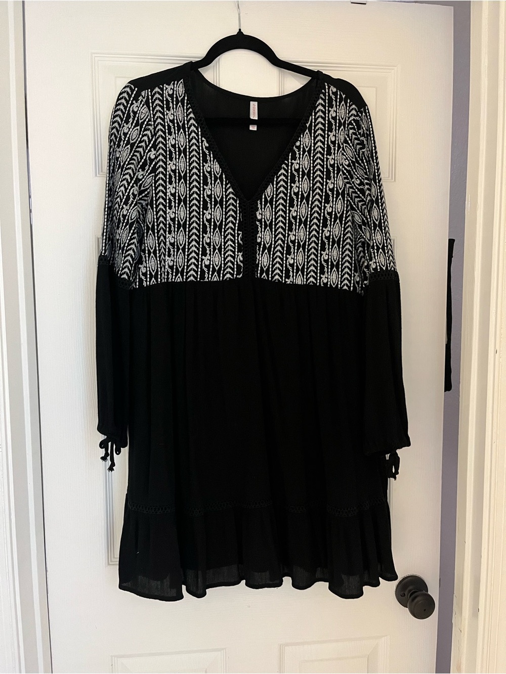 Boho Black Embroidered Long Sleeve V-Neck Dress
